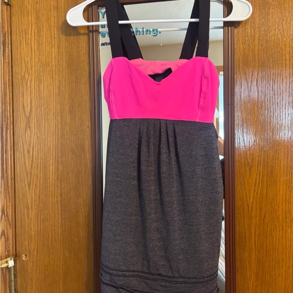 Pink and navy lululemon tank